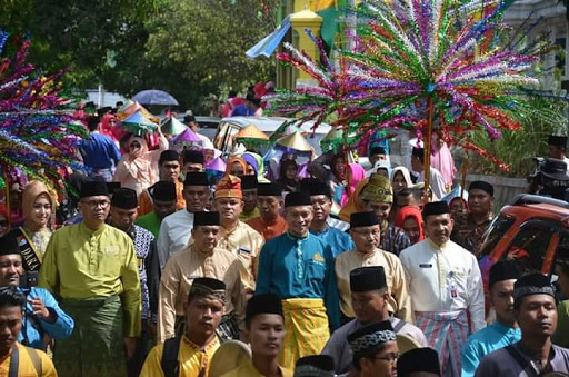 1558062204-RiauBertuah co-unnamed (1)