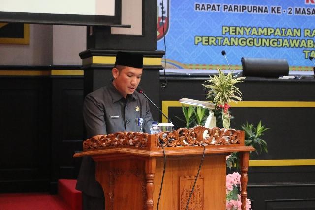1564805235-RiauBertuah co-Setwan DPRD Pekanbaru Alek Kurniawan sampaikan laporan Pertanggungjawaban Pelaksanaan (LPP) APBD 2018